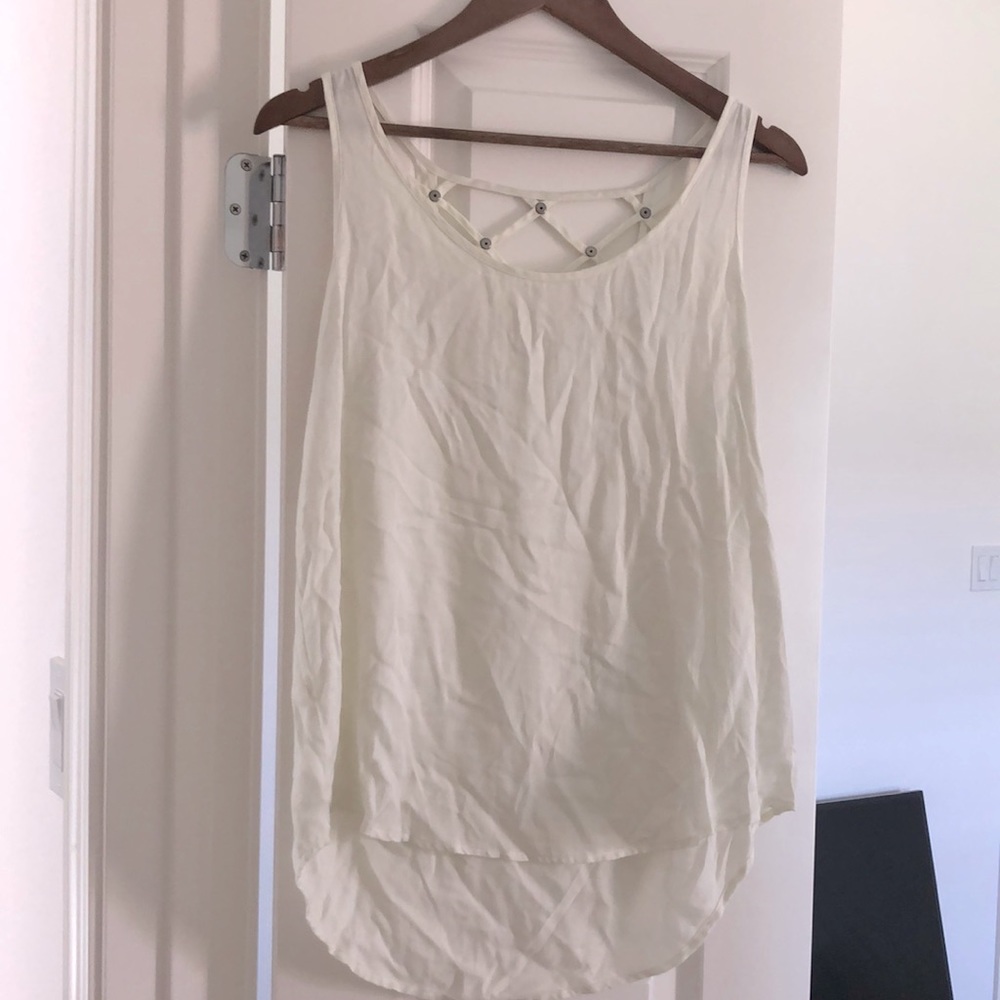 Gentle fawn white tank top.